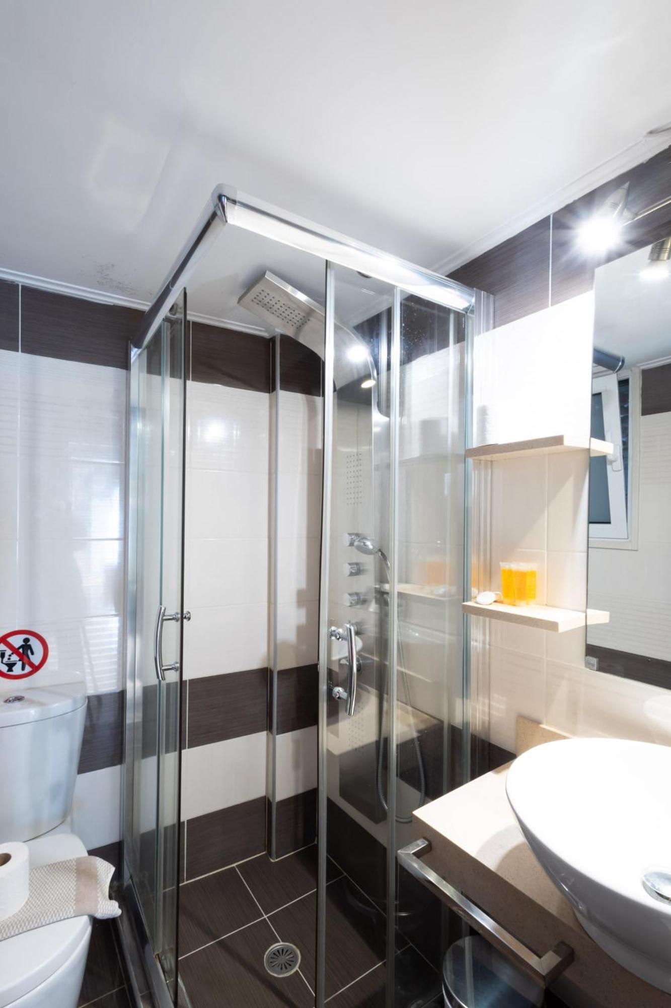 A Luxury & Comfortable Apt In Athene Buitenkant foto